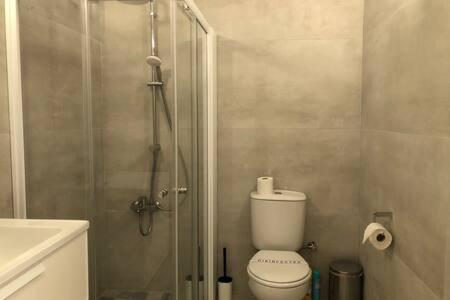 Kings Palace - Superb 2 Bed Ground Floor Apartment Paphos Kültér fotó