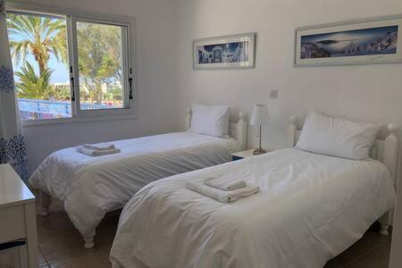 Kings Palace - Superb 2 Bed Ground Floor Apartment Paphos Kültér fotó